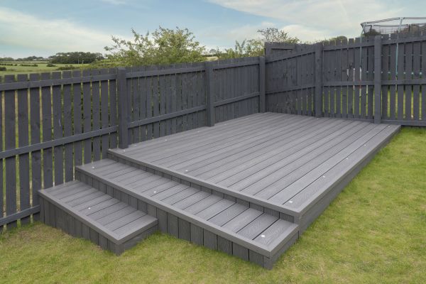 Cost of Vinyl Deck Construction in Herndon
